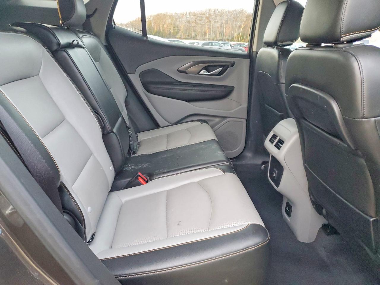2020 GMC TERRAIN SLT photo 11