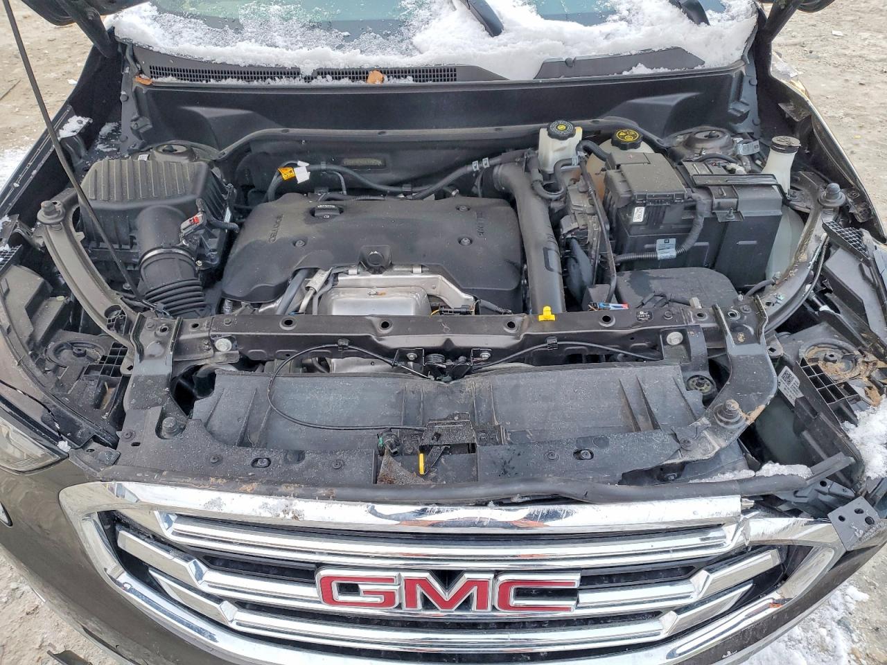 2020 GMC TERRAIN SLT photo 12