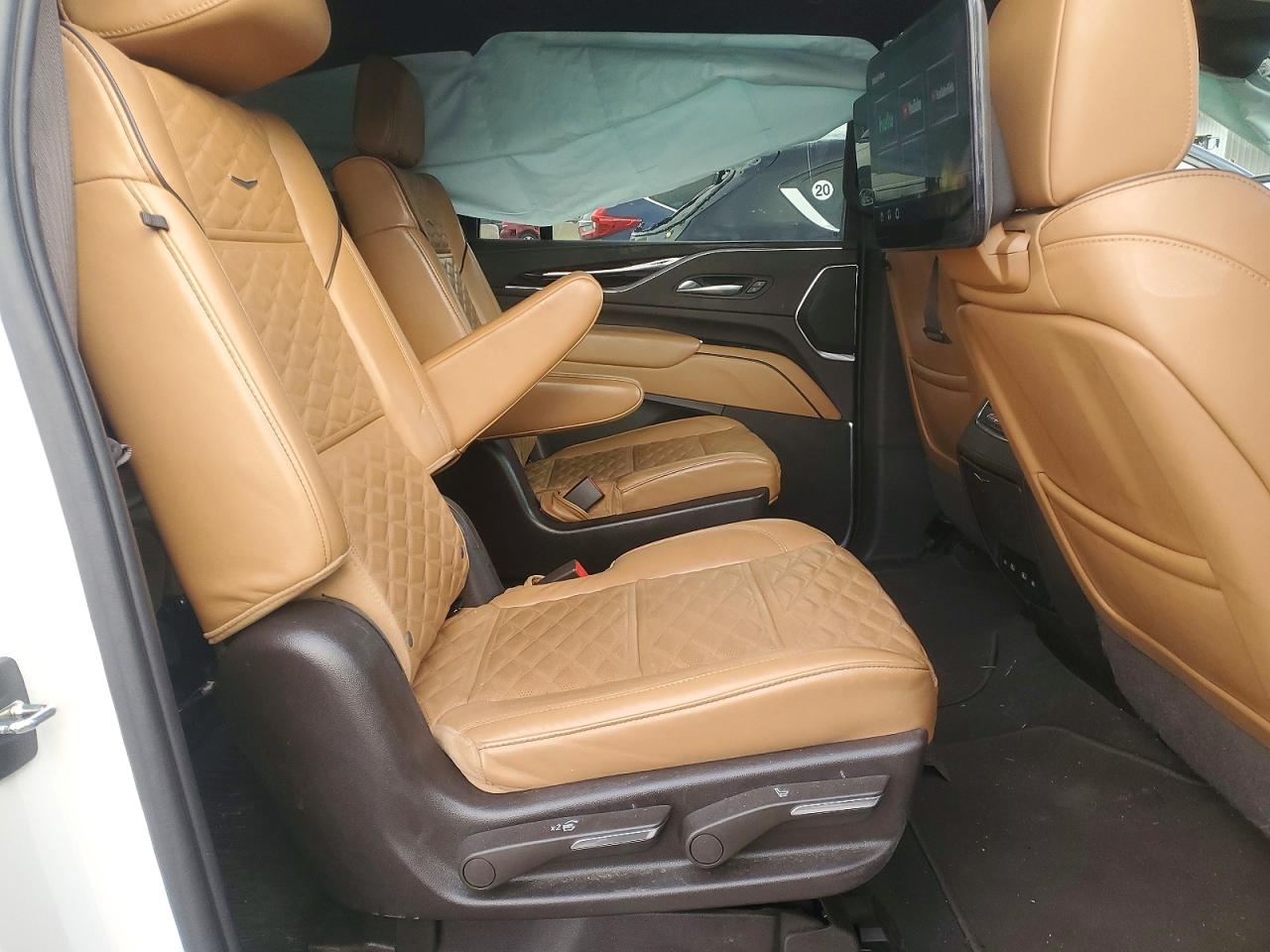 2023 CADILLAC ESCALADE ESV PREMIUM LUXURY photo 11
