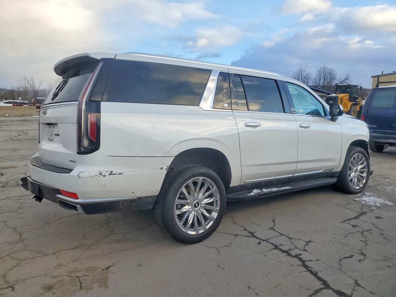 2023 CADILLAC ESCALADE ESV PREMIUM LUXURY photo 3