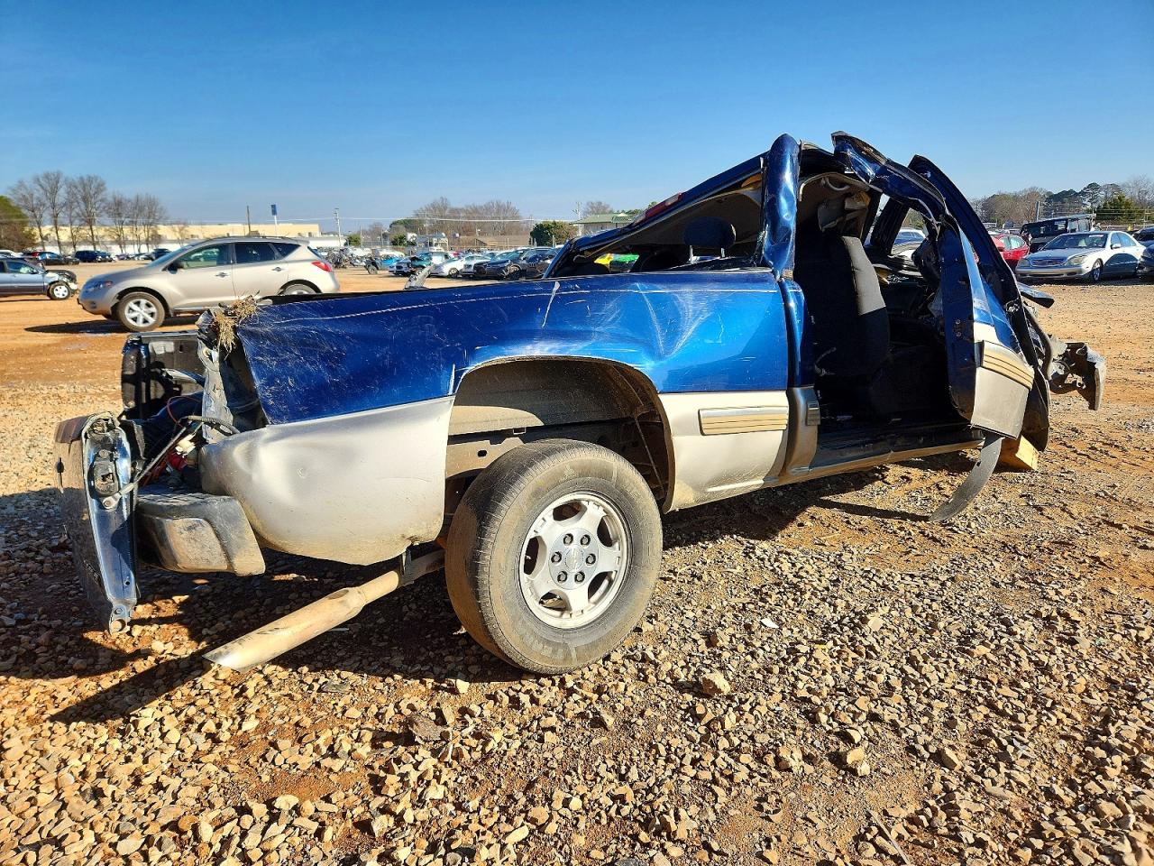 2002 CHEVROLET SILVERADO C1500 photo 3