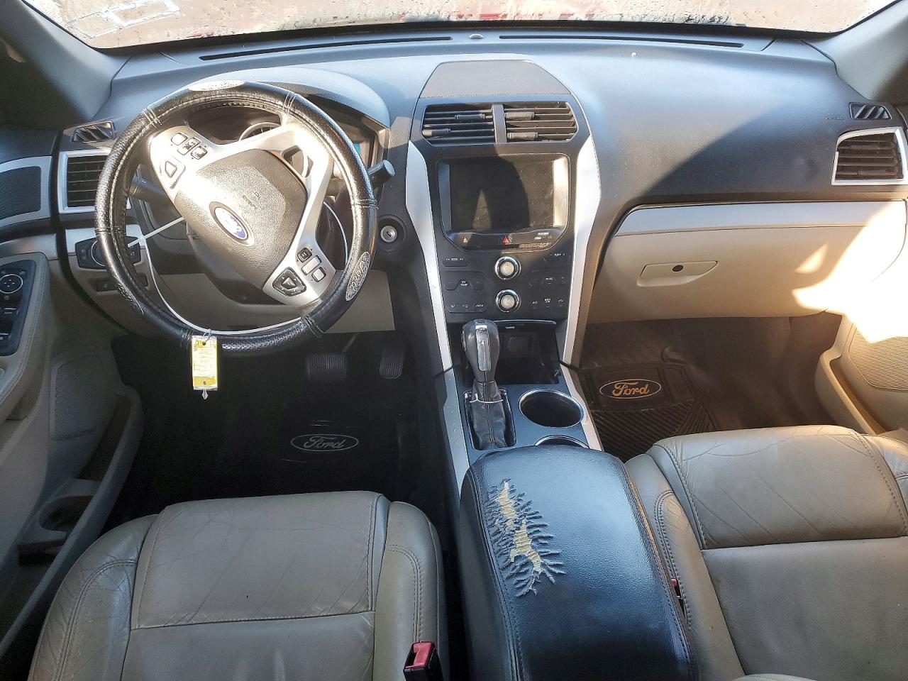 2014 FORD EXPLORER XLT photo 8