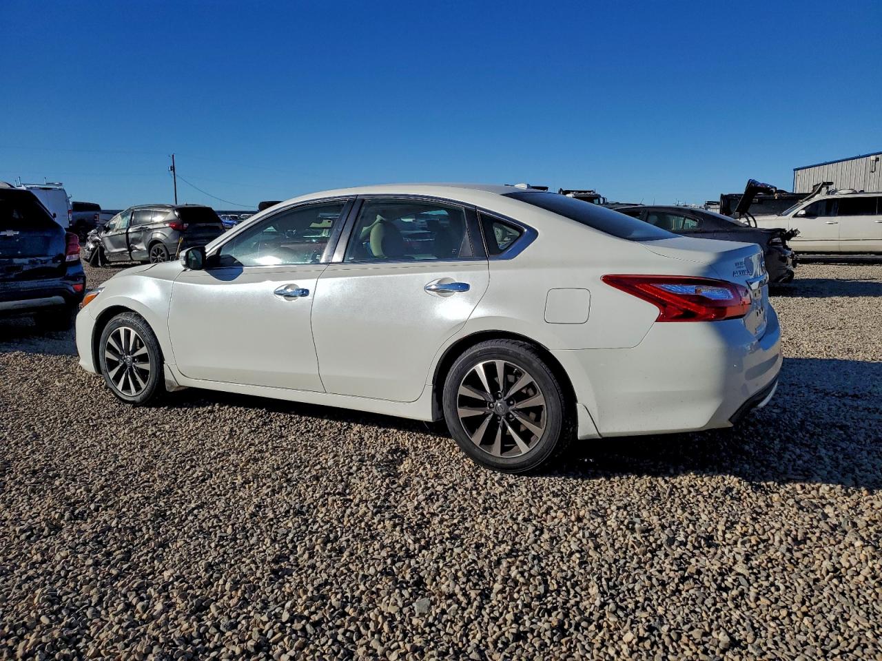2017 NISSAN ALTIMA 2.5 photo 2