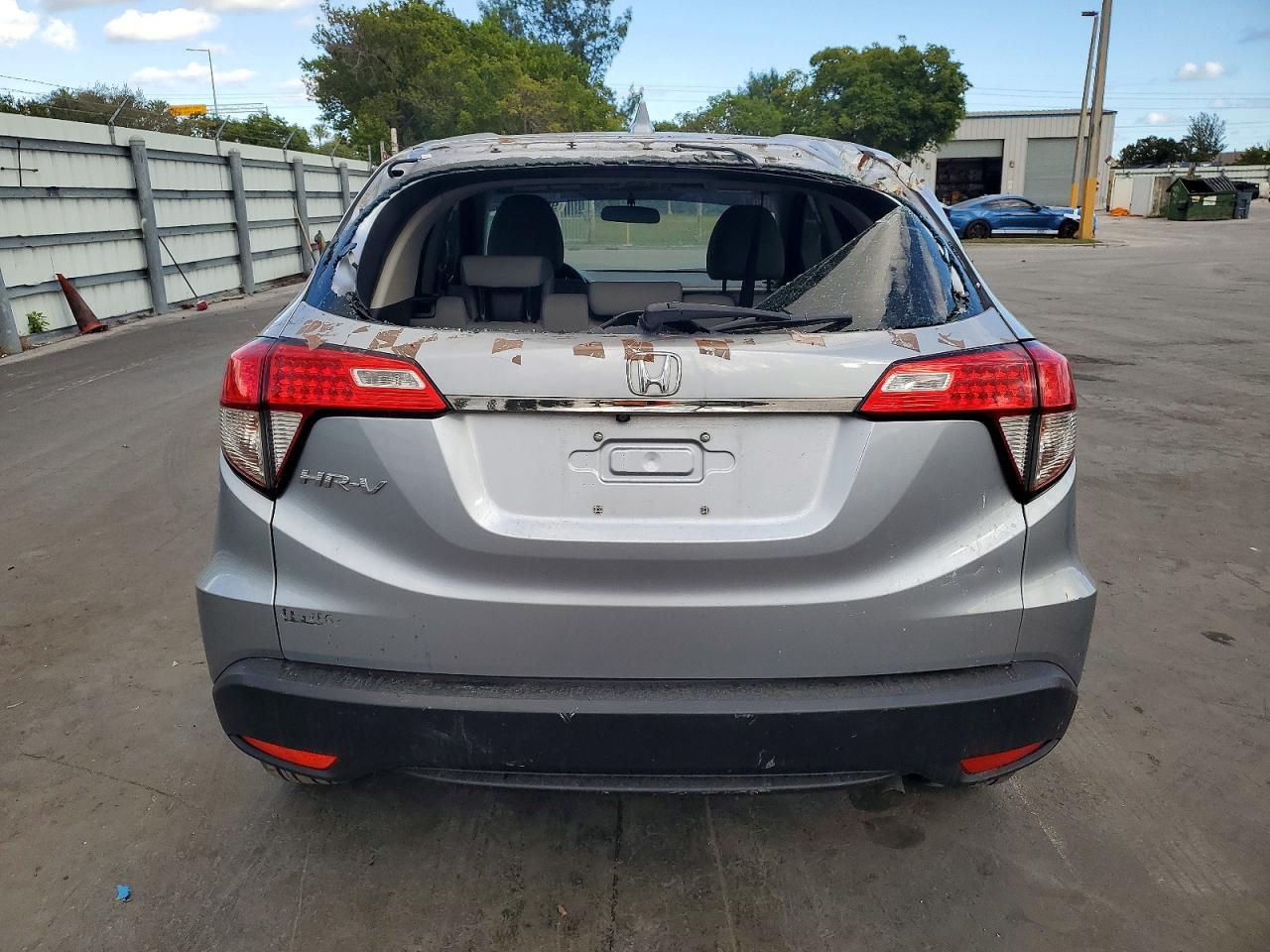 2019 HONDA HR-V LX photo 11