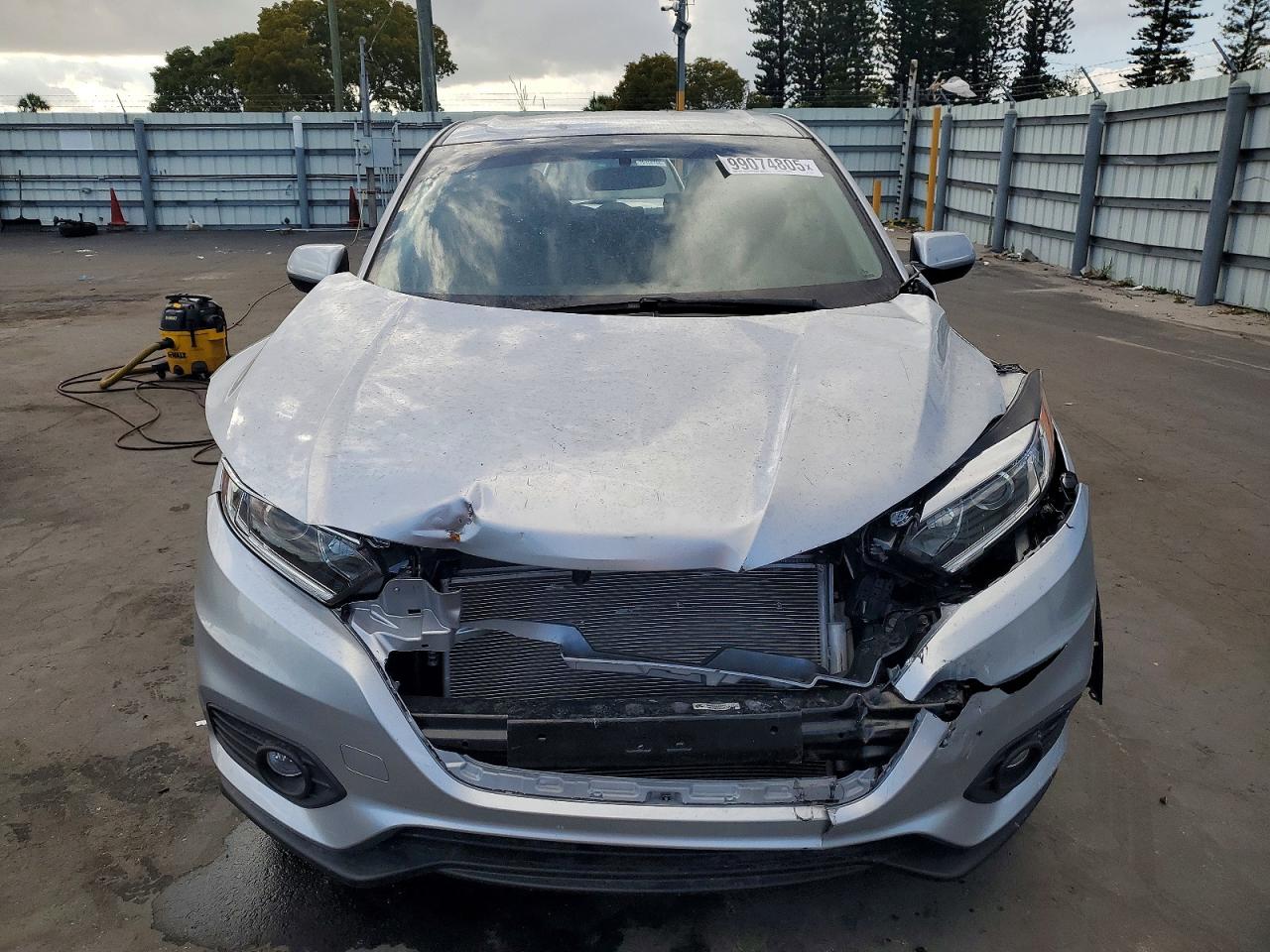 2019 HONDA HR-V LX photo 9