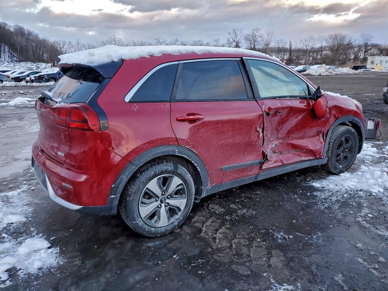 2017 KIA NIRO FE photo 3