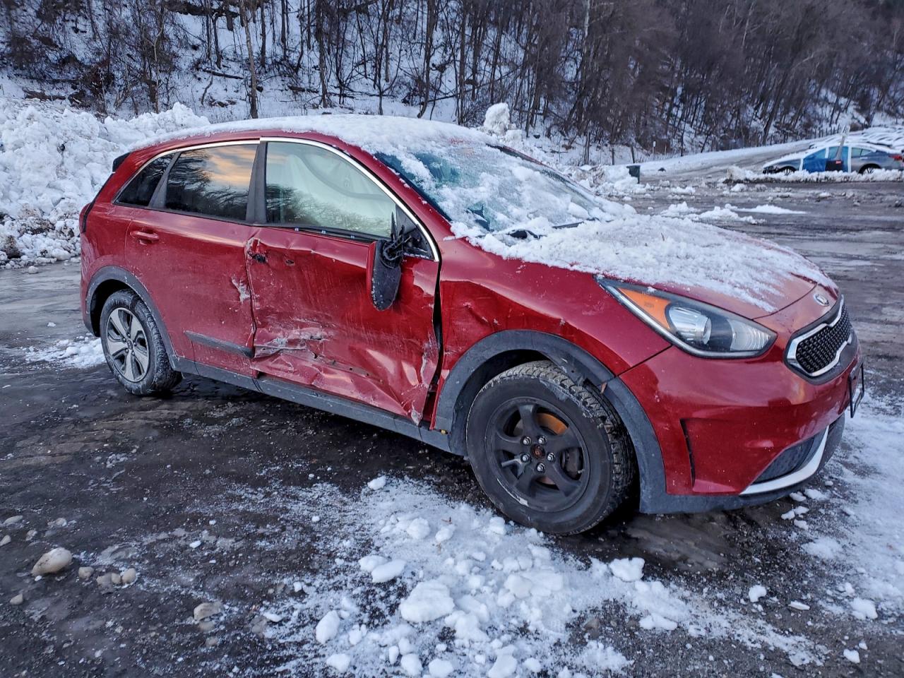 2017 KIA NIRO FE photo 4