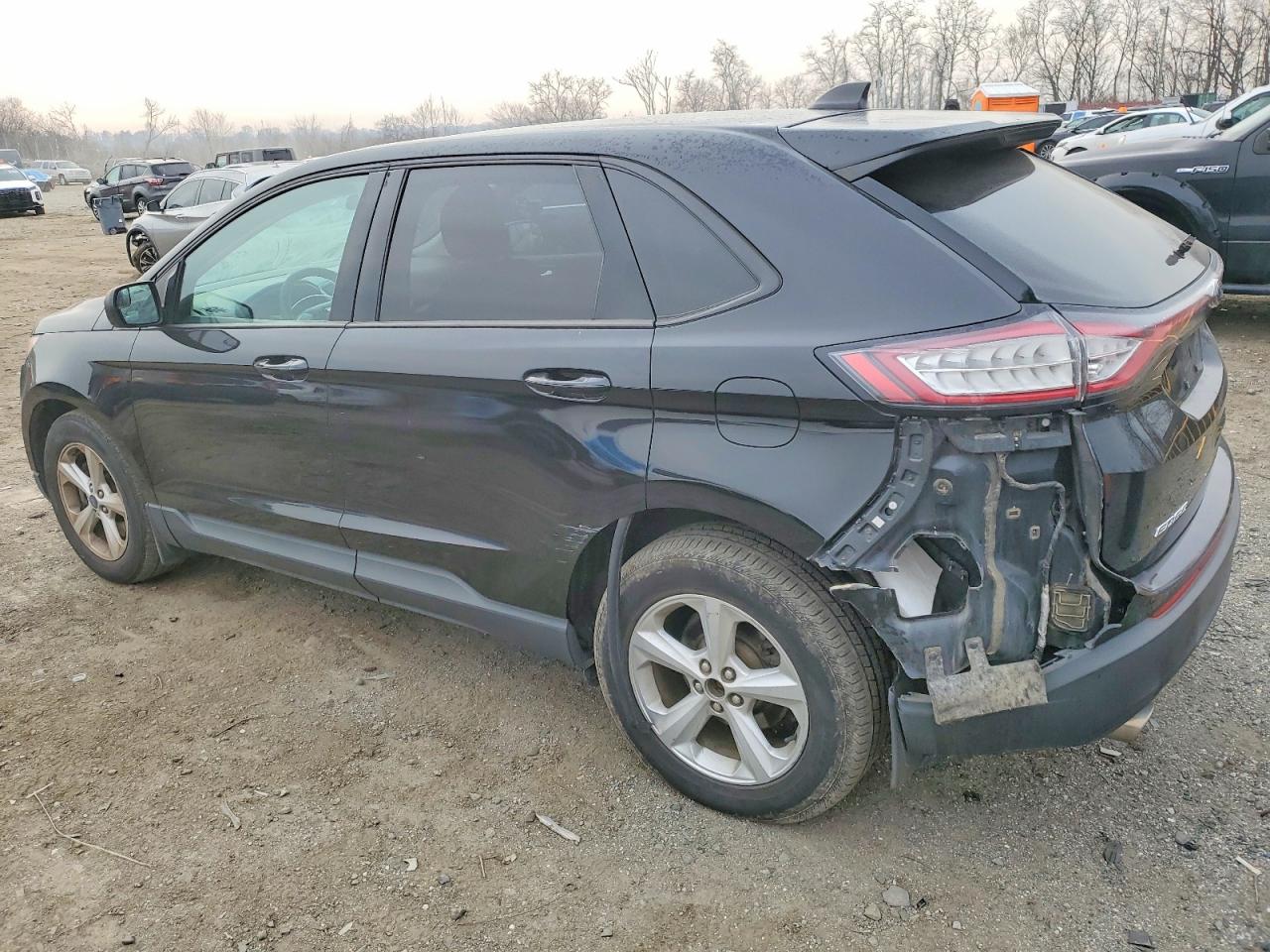 2016 FORD EDGE SE photo 2