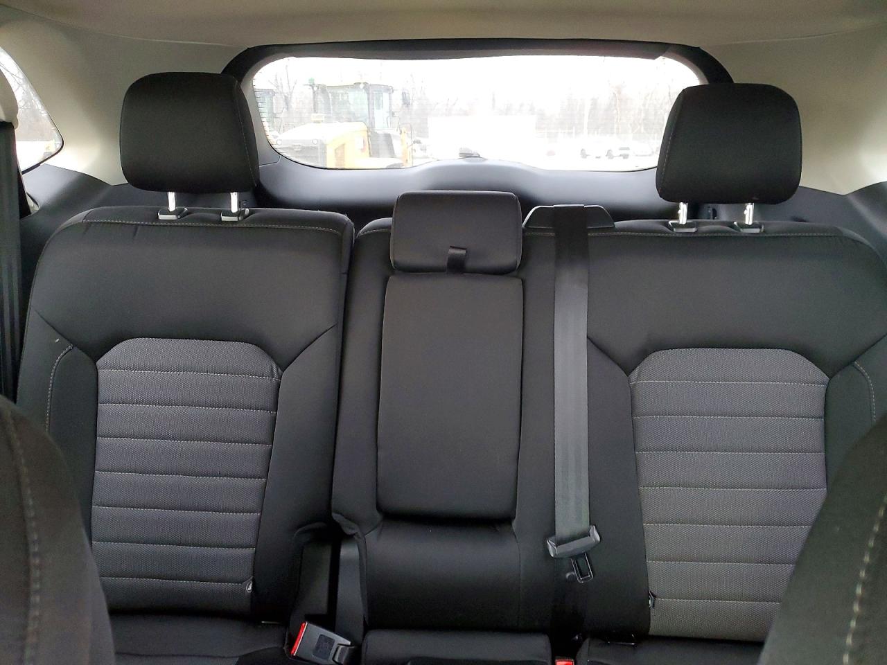 2016 FORD EDGE SE photo 10