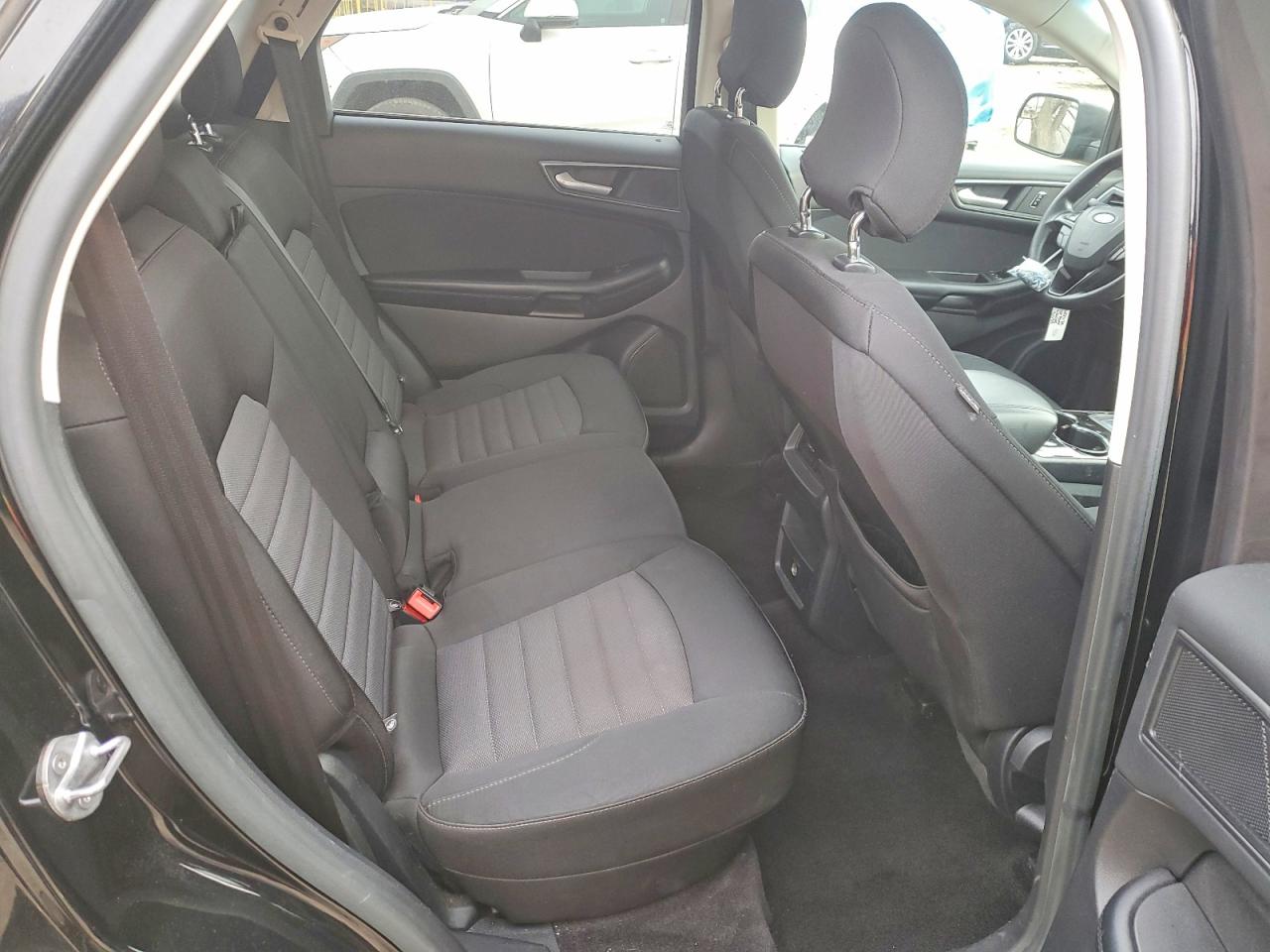 2016 FORD EDGE SE photo 11