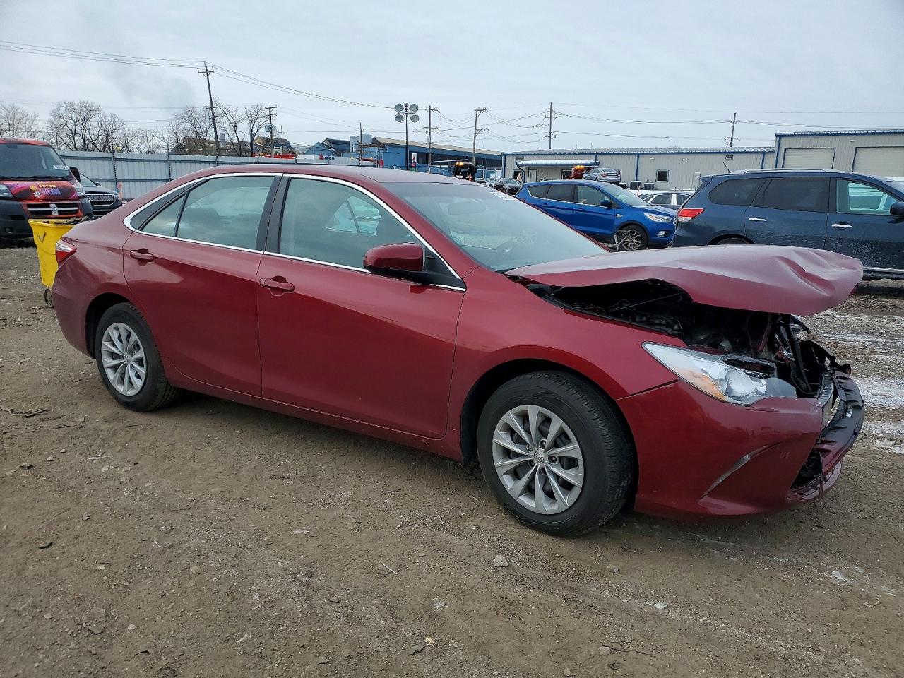 2017 TOYOTA CAMRY LE photo 4