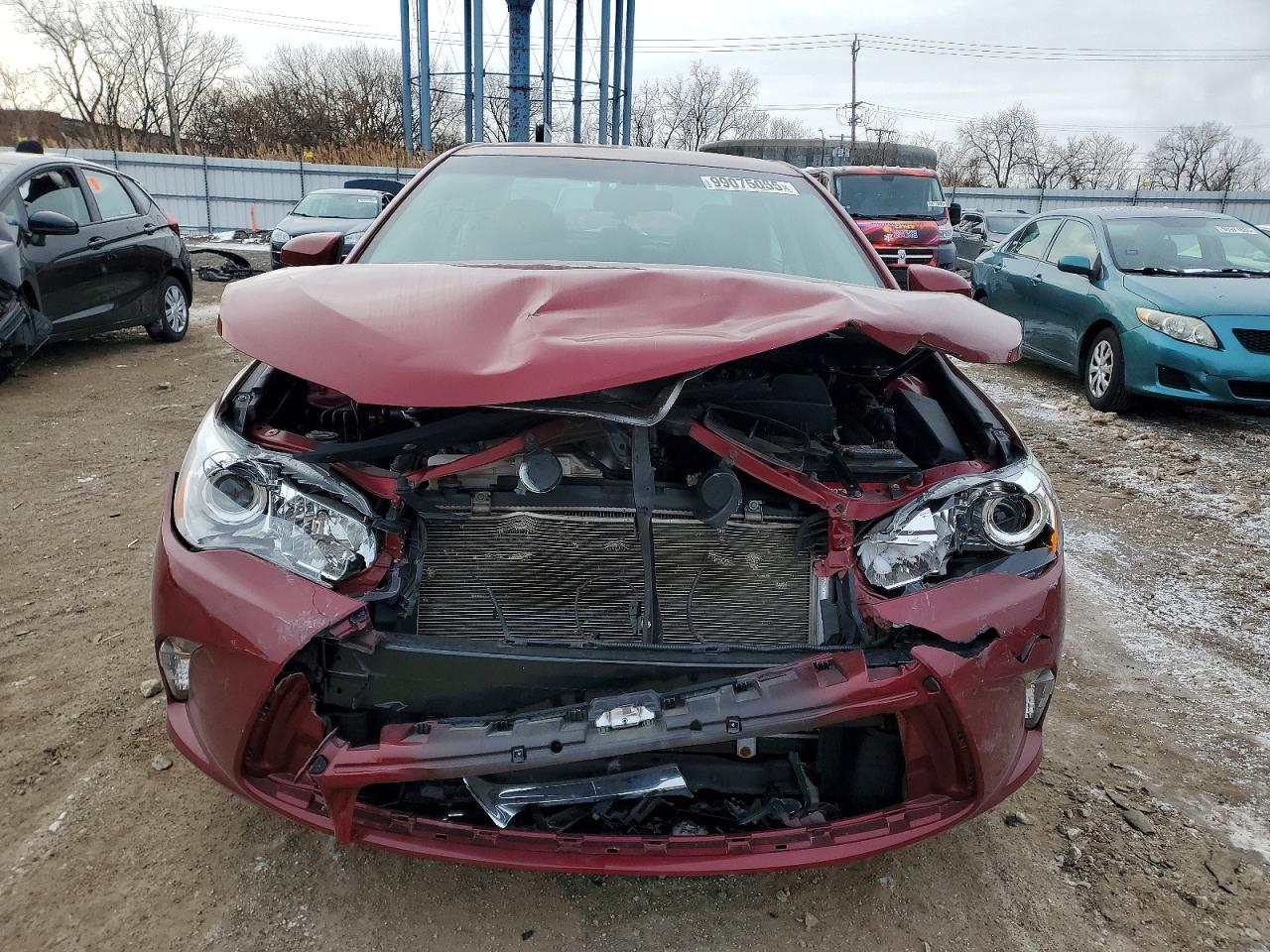 2017 TOYOTA CAMRY LE photo 5