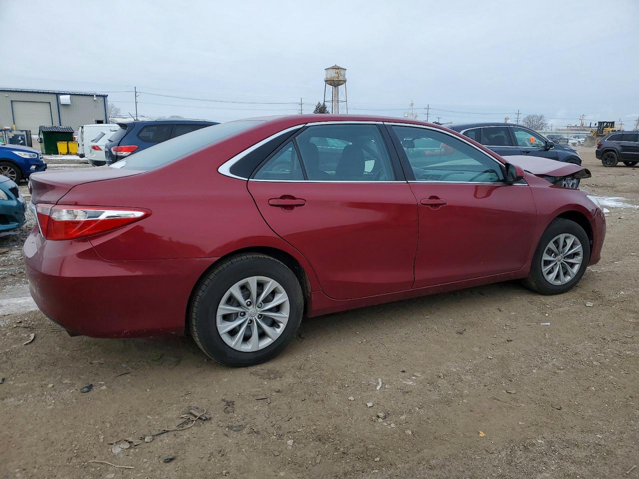 2017 TOYOTA CAMRY LE photo 3