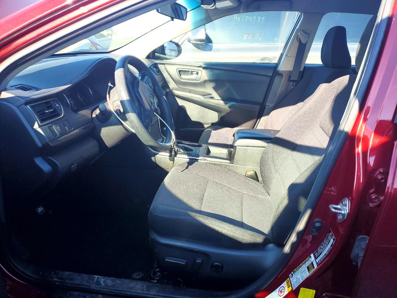 2017 TOYOTA CAMRY LE photo 7