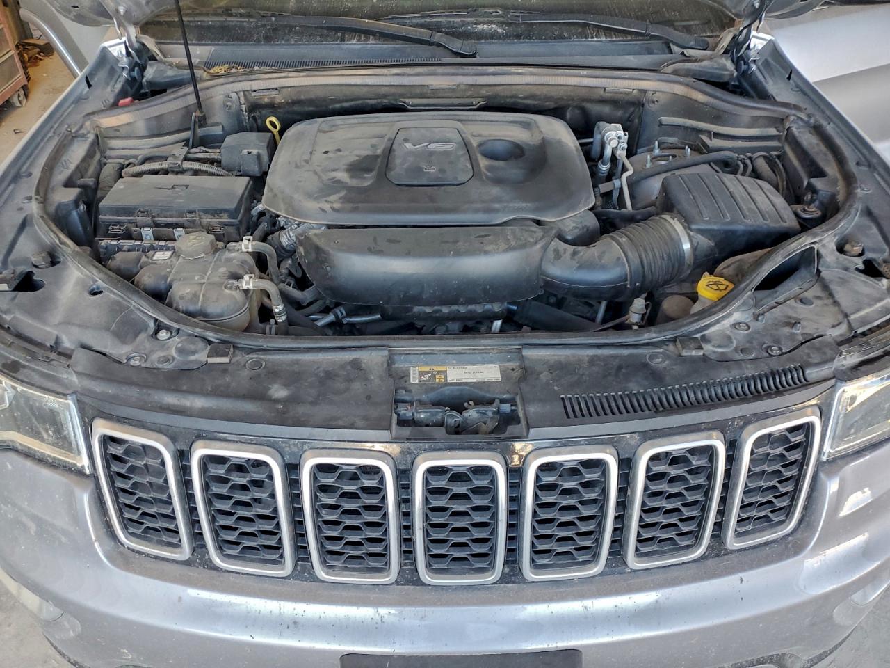 2018 JEEP GRAND CHEROKEE LIMITED photo 12