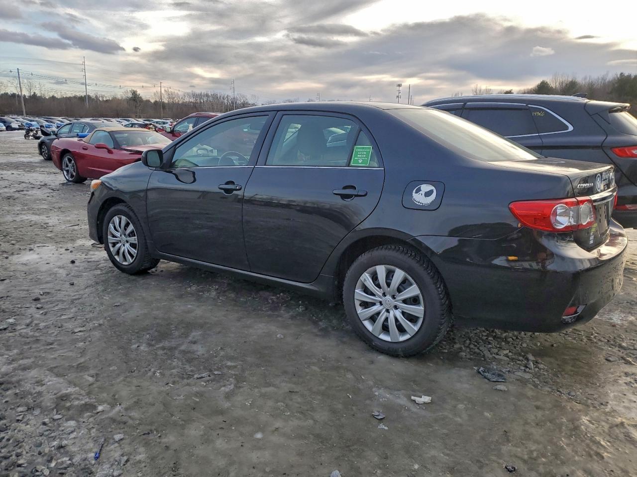 2013 TOYOTA COROLLA BASE photo 2