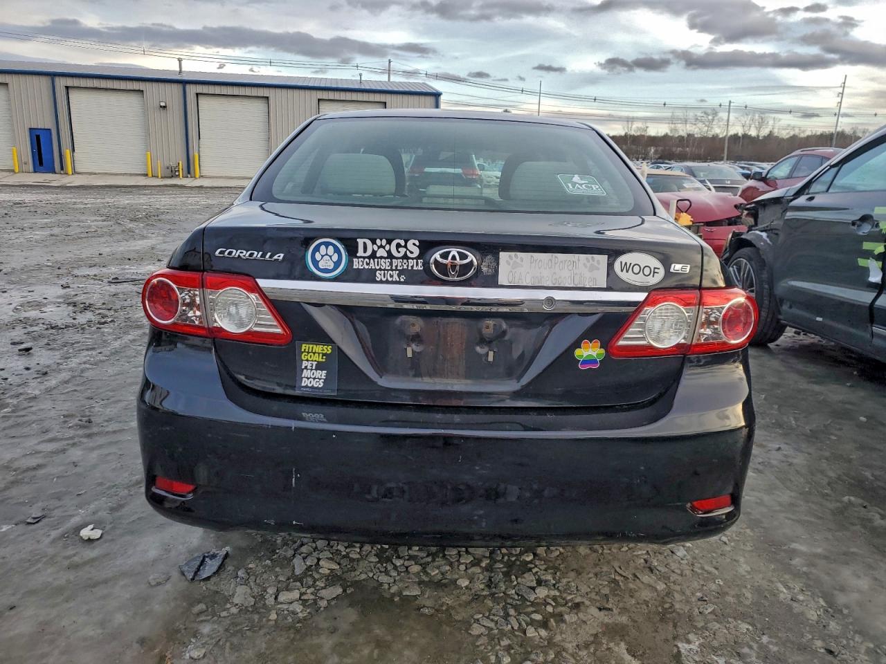 2013 TOYOTA COROLLA BASE photo 6