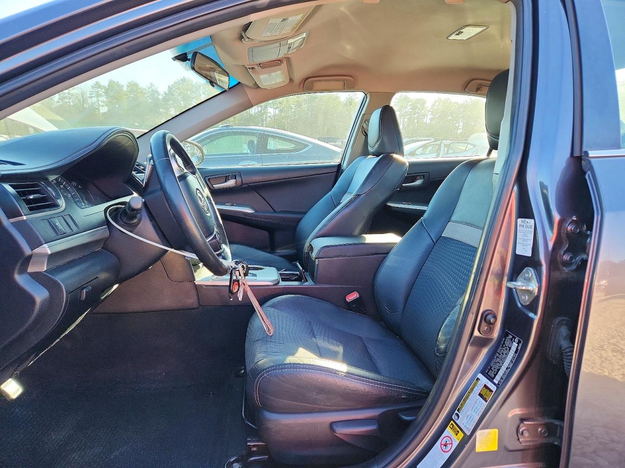 2013 TOYOTA CAMRY L photo 7