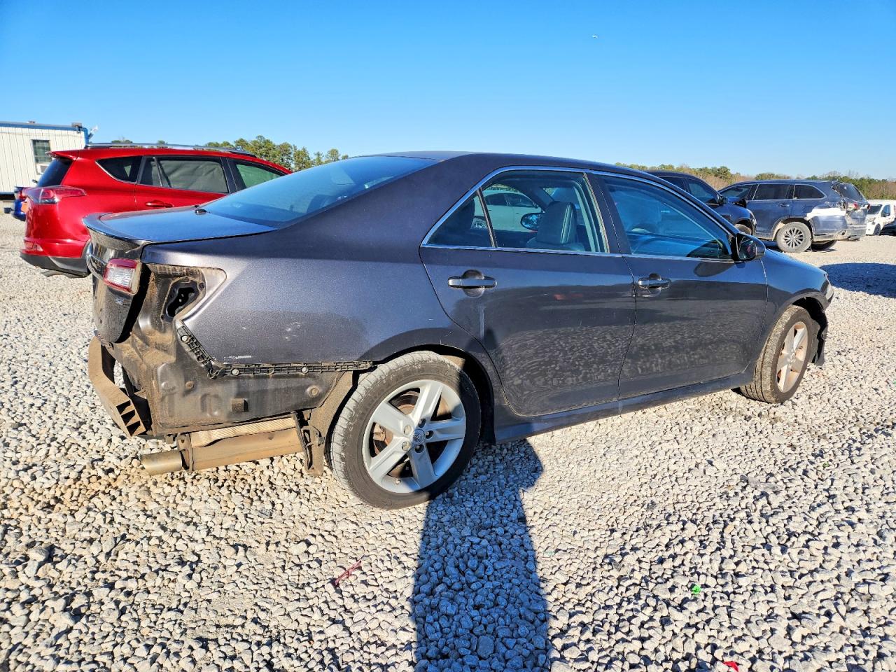2013 TOYOTA CAMRY L photo 3