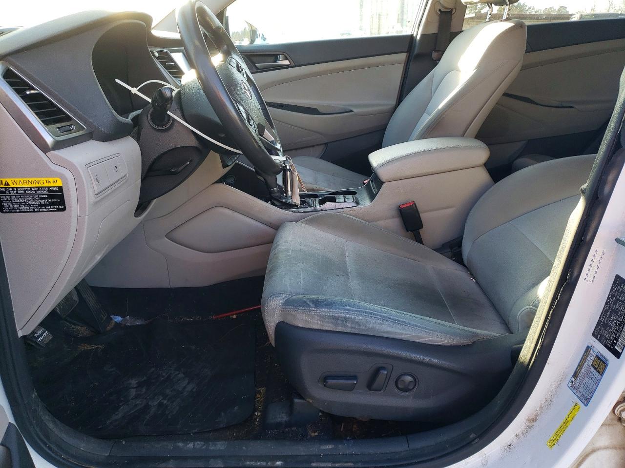 2018 HYUNDAI TUCSON SEL photo 7