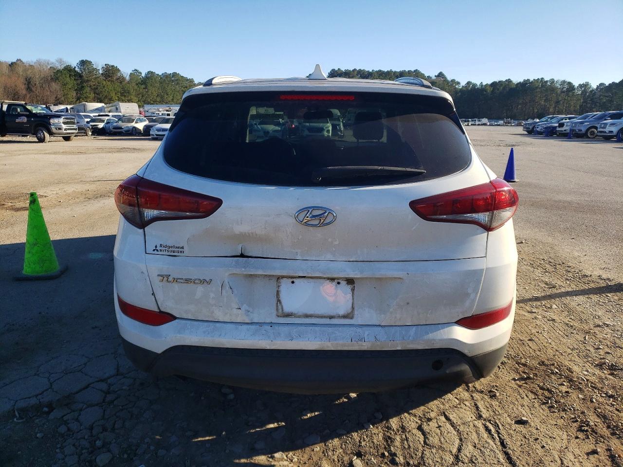 2018 HYUNDAI TUCSON SEL photo 6