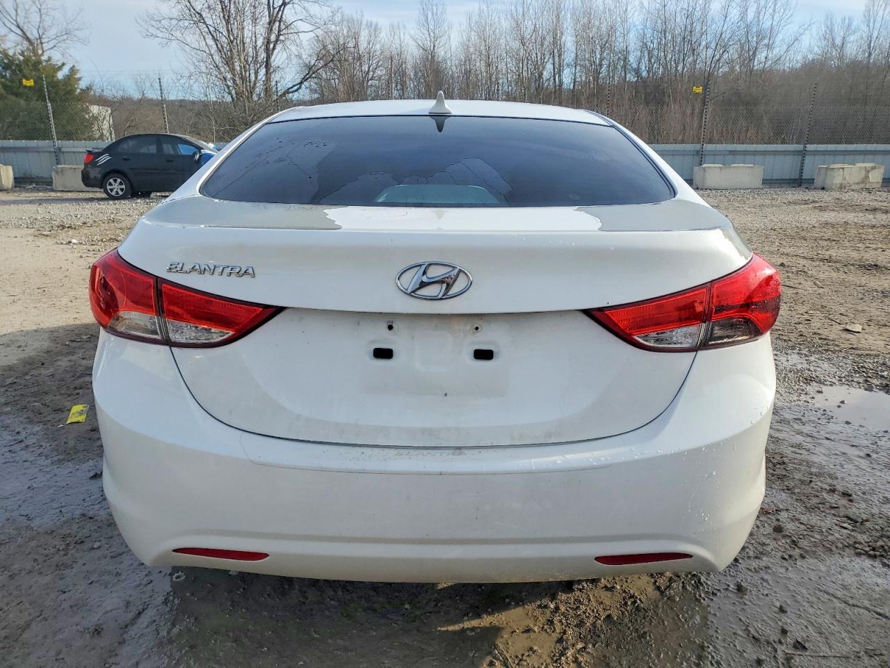 2013 HYUNDAI ELANTRA GLS photo 6