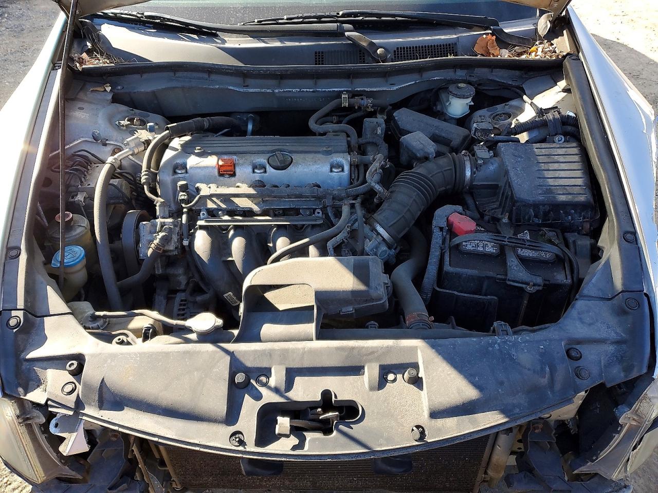 2010 HONDA ACCORD LXP photo 21