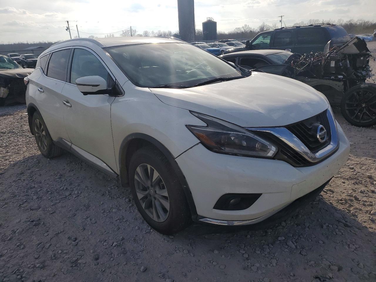 2018 NISSAN MURANO S photo 10