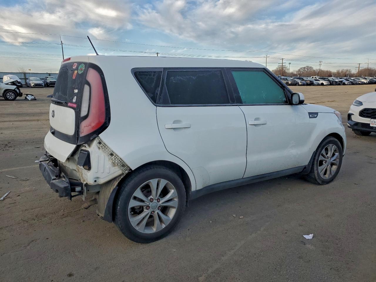 2016 KIA SOUL + photo 3
