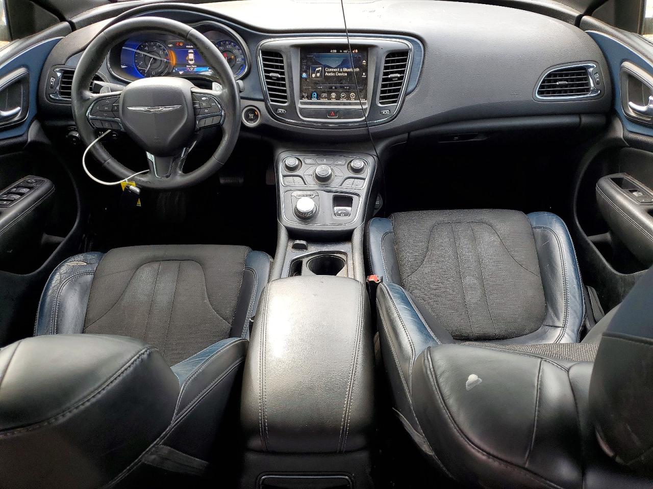 2015 CHRYSLER 200 S photo 8