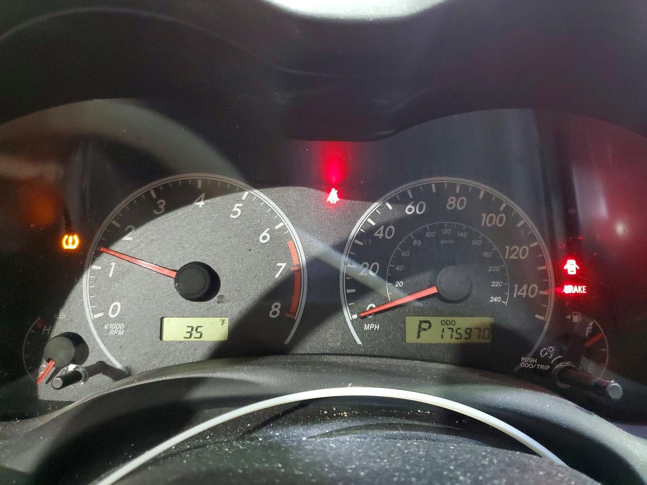 2011 TOYOTA COROLLA BASE photo 9