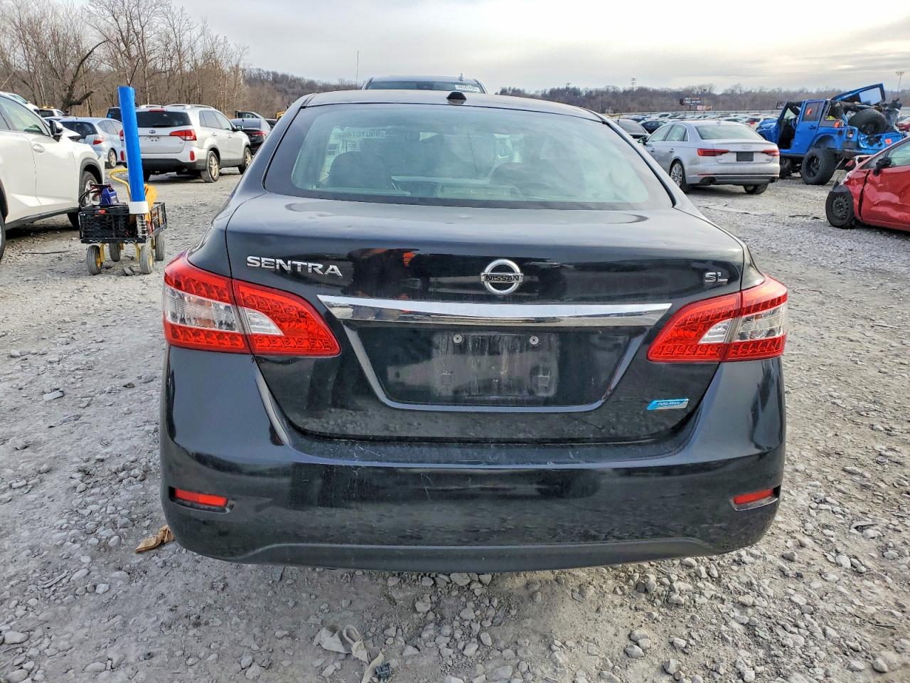 2013 NISSAN SENTRA S photo 6