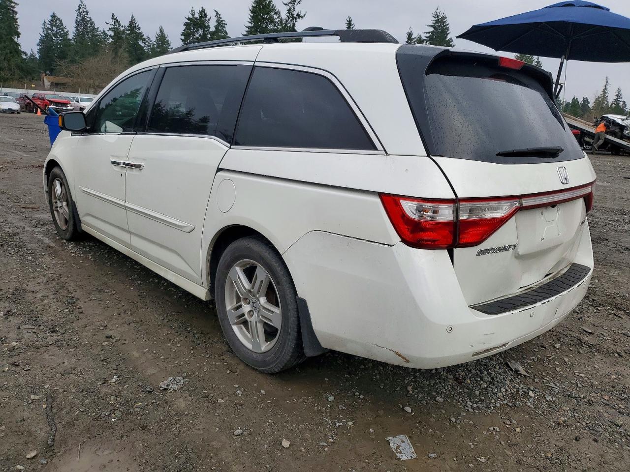 2012 HONDA ODYSSEY TOURING photo 3