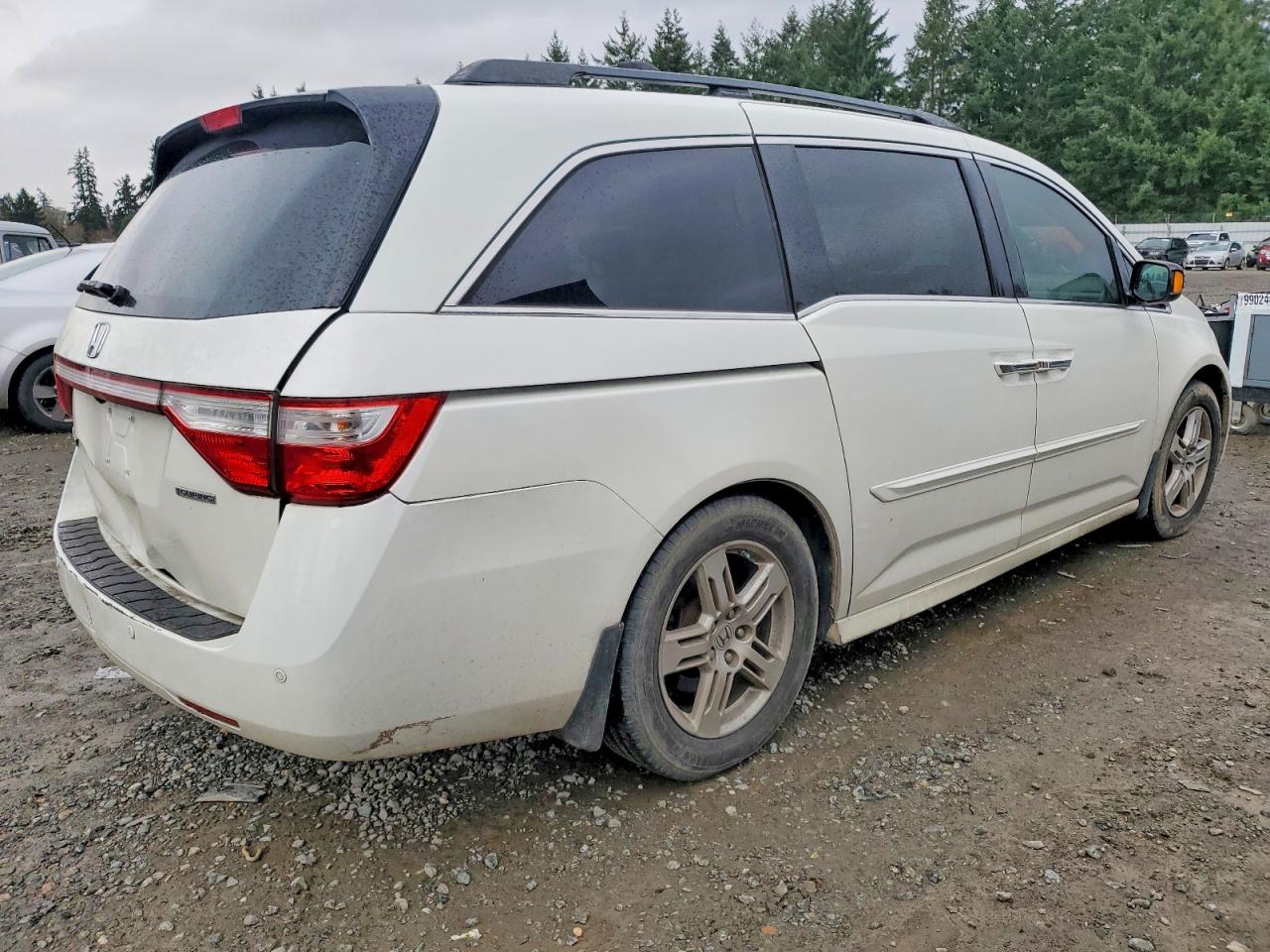 2012 HONDA ODYSSEY TOURING photo 5