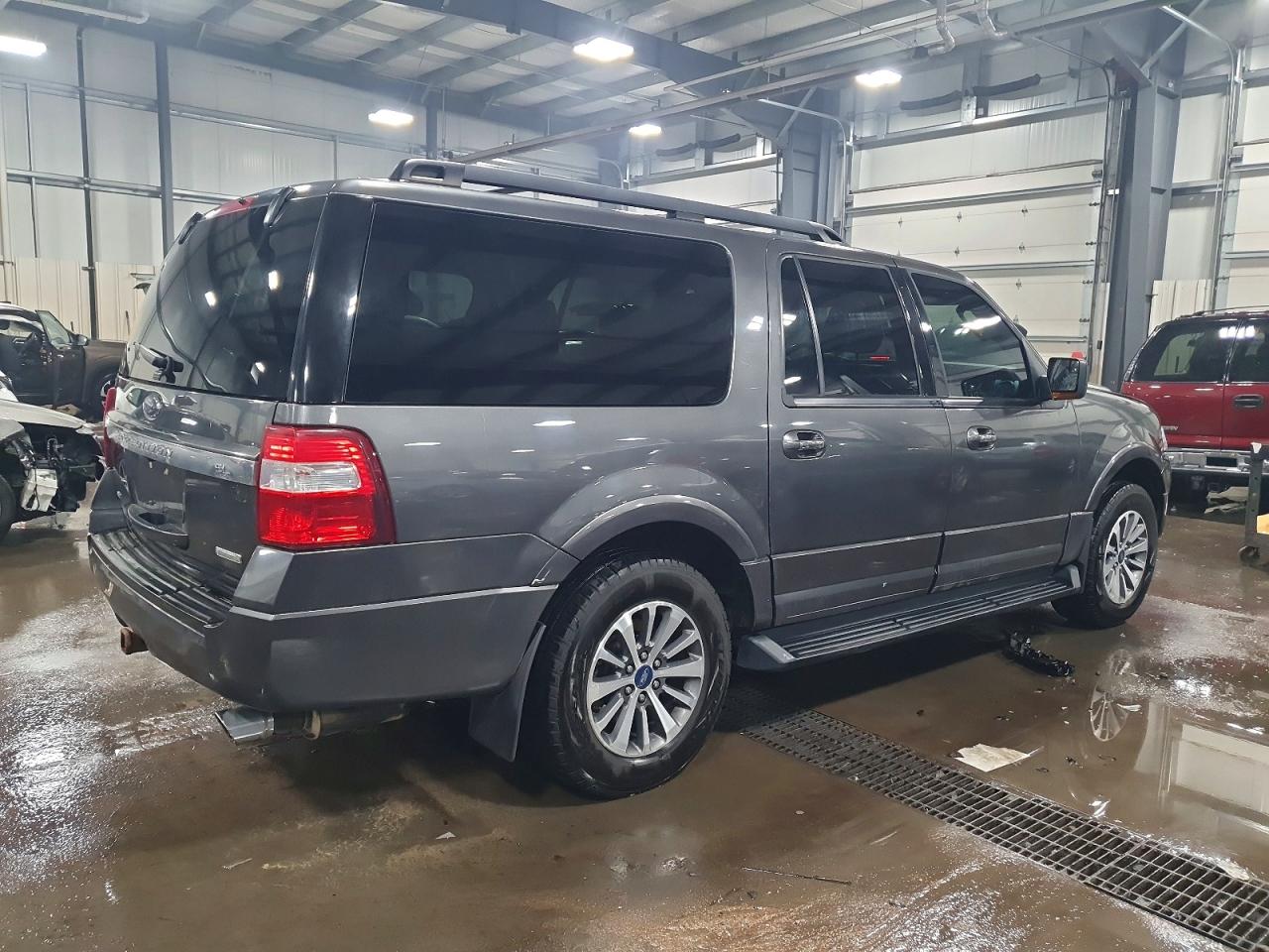 2017 FORD EXPEDITION EL XLT photo 5