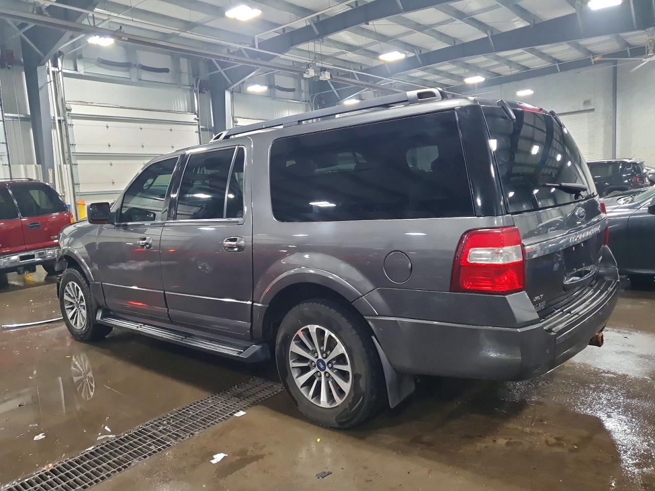 2017 FORD EXPEDITION EL XLT photo 3