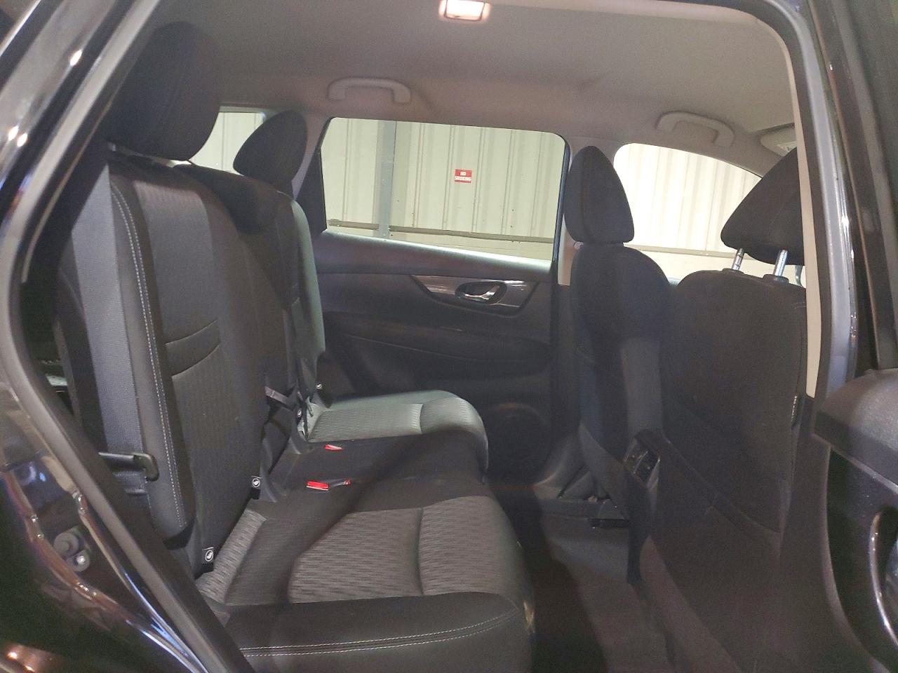 2017 NISSAN ROGUE S photo 11