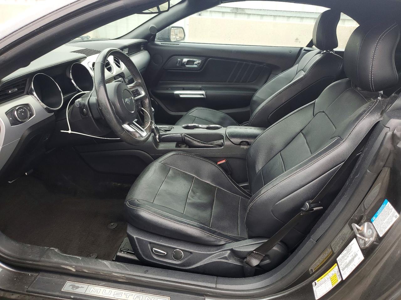 2015 FORD MUSTANG photo 13