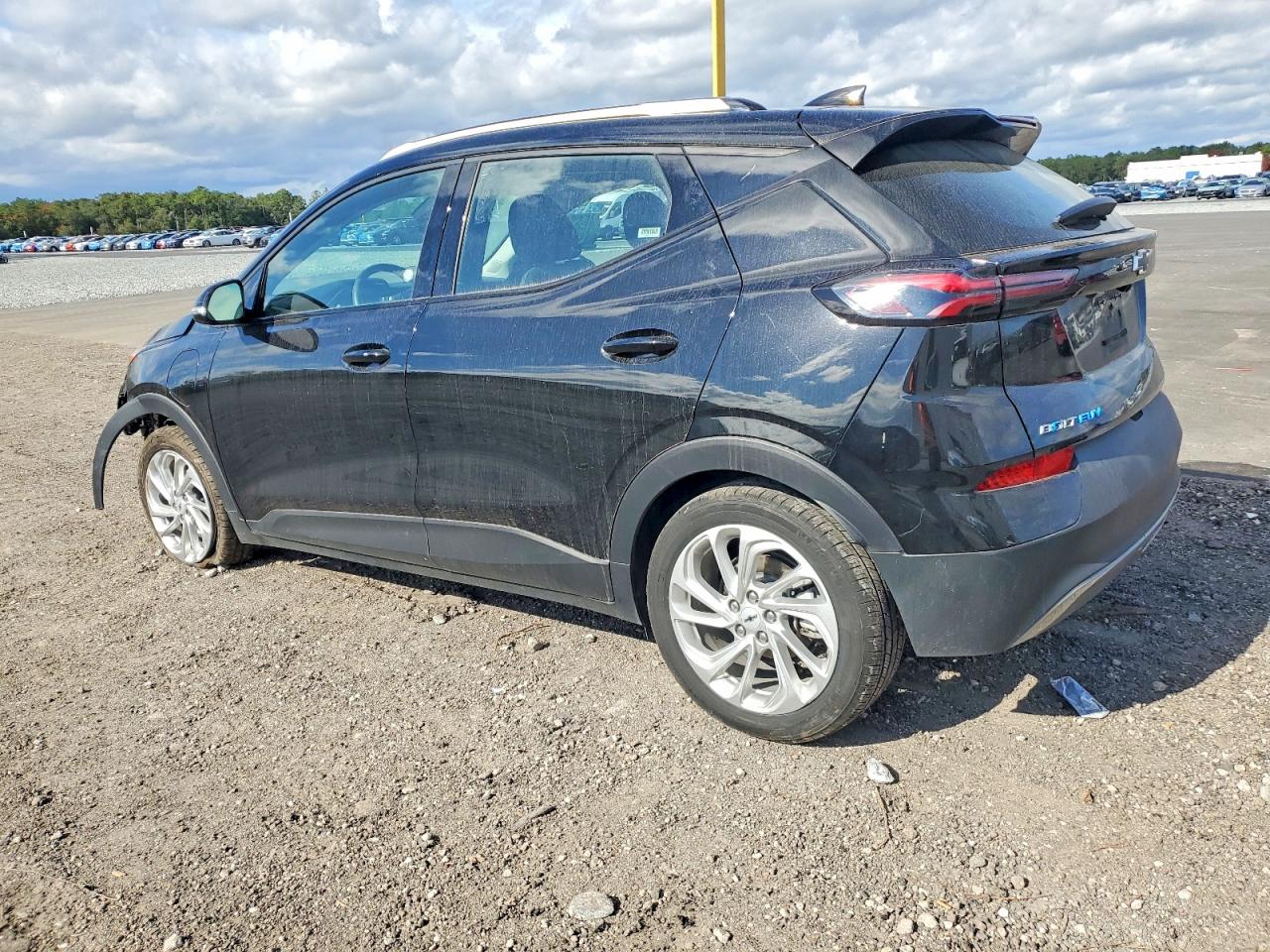 2023 CHEVROLET BOLT EUV LT photo 3