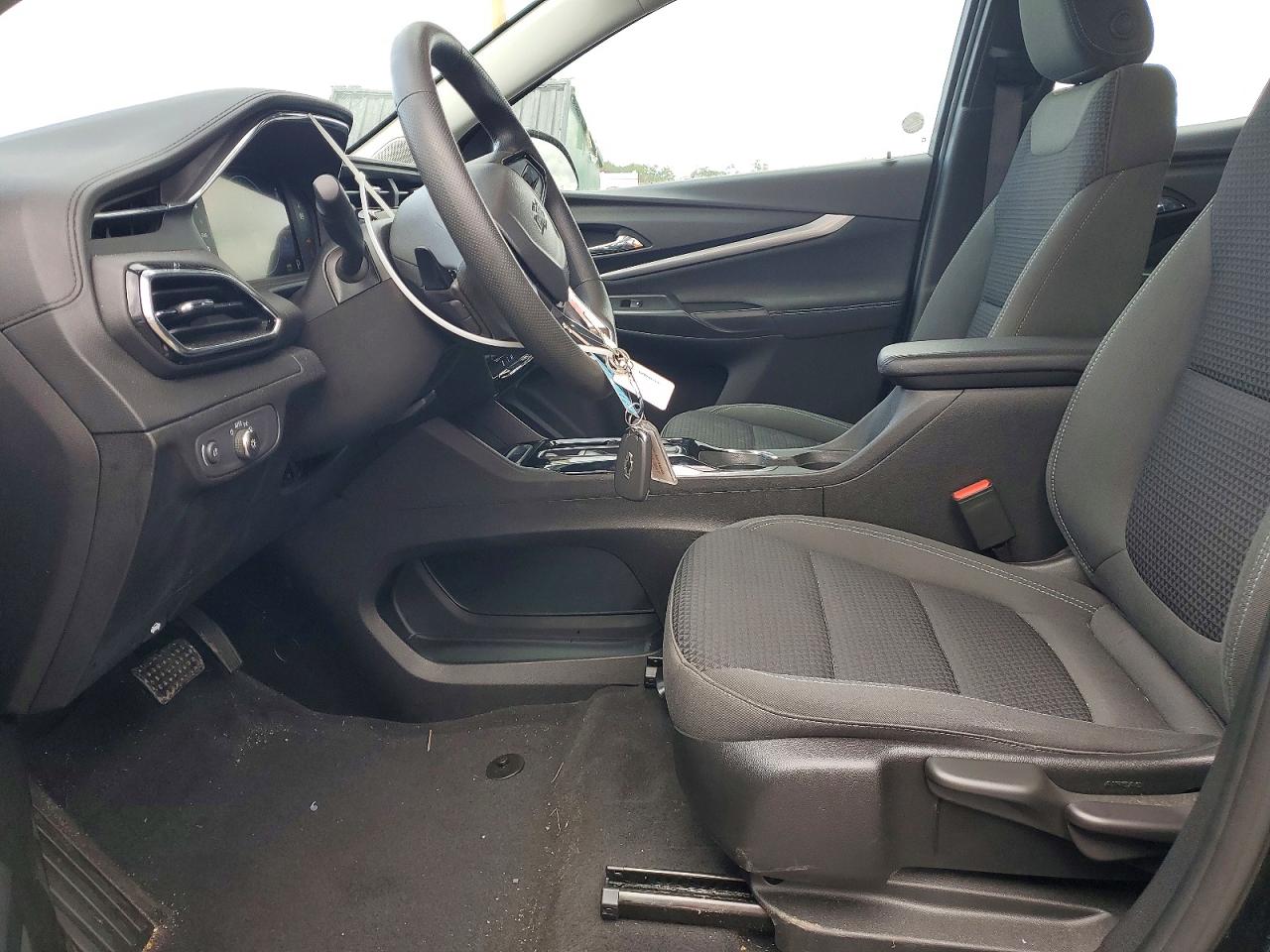 2023 CHEVROLET BOLT EUV LT photo 13