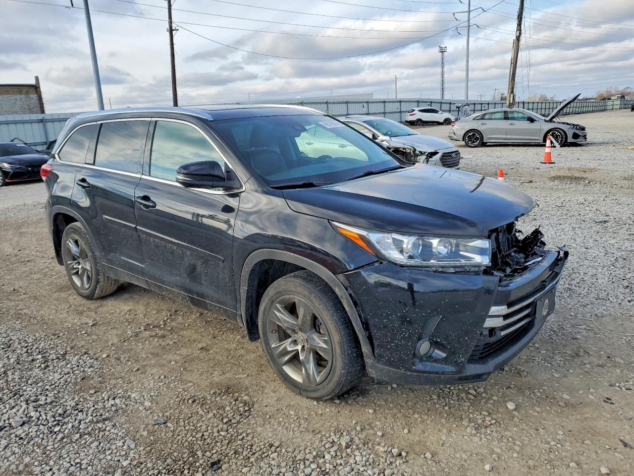 2017 TOYOTA HIGHLANDER LIMITED photo 4