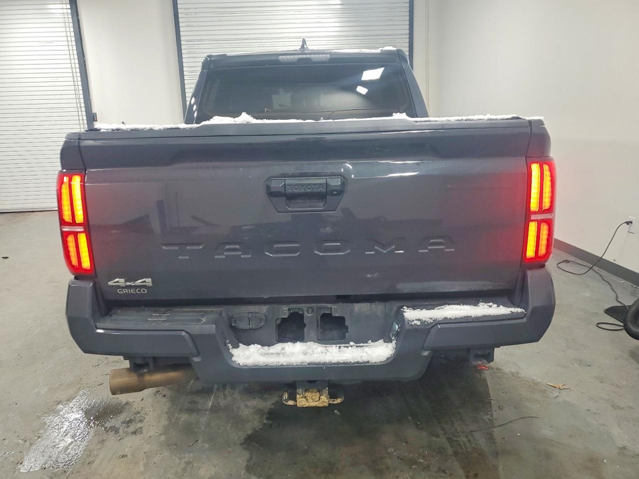 2024 TOYOTA TACOMA DOUBLE CAB photo 6