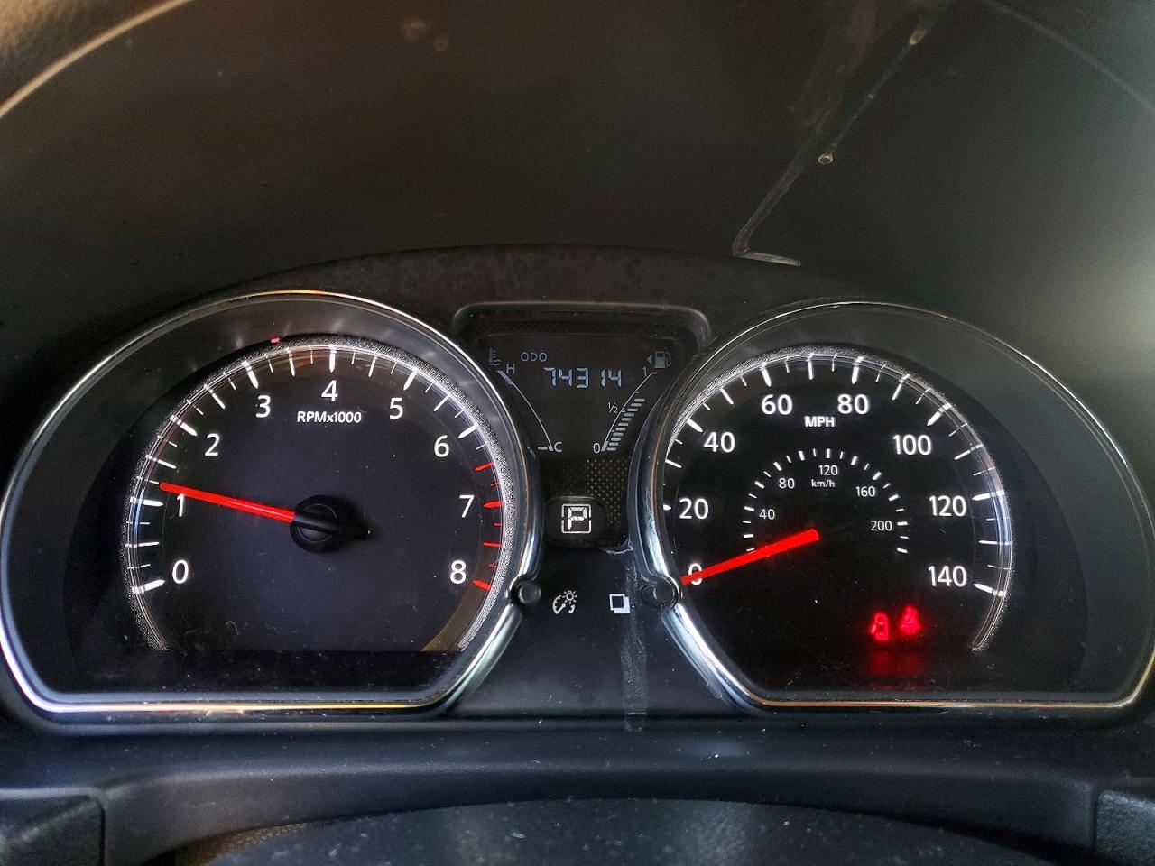 2019 NISSAN VERSA SV photo 9