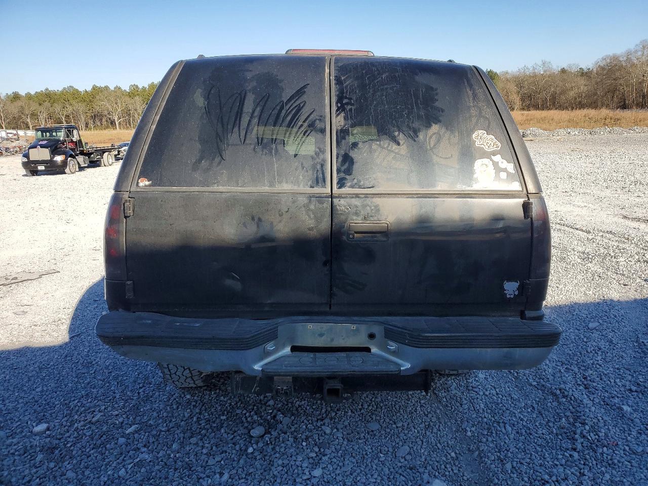 1997 GMC SUBURBAN K1500 photo 11