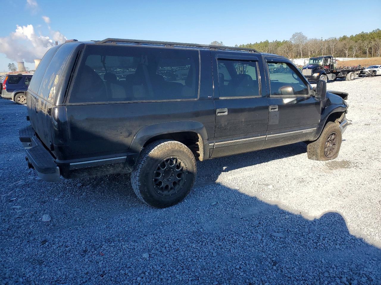 1997 GMC SUBURBAN K1500 photo 5
