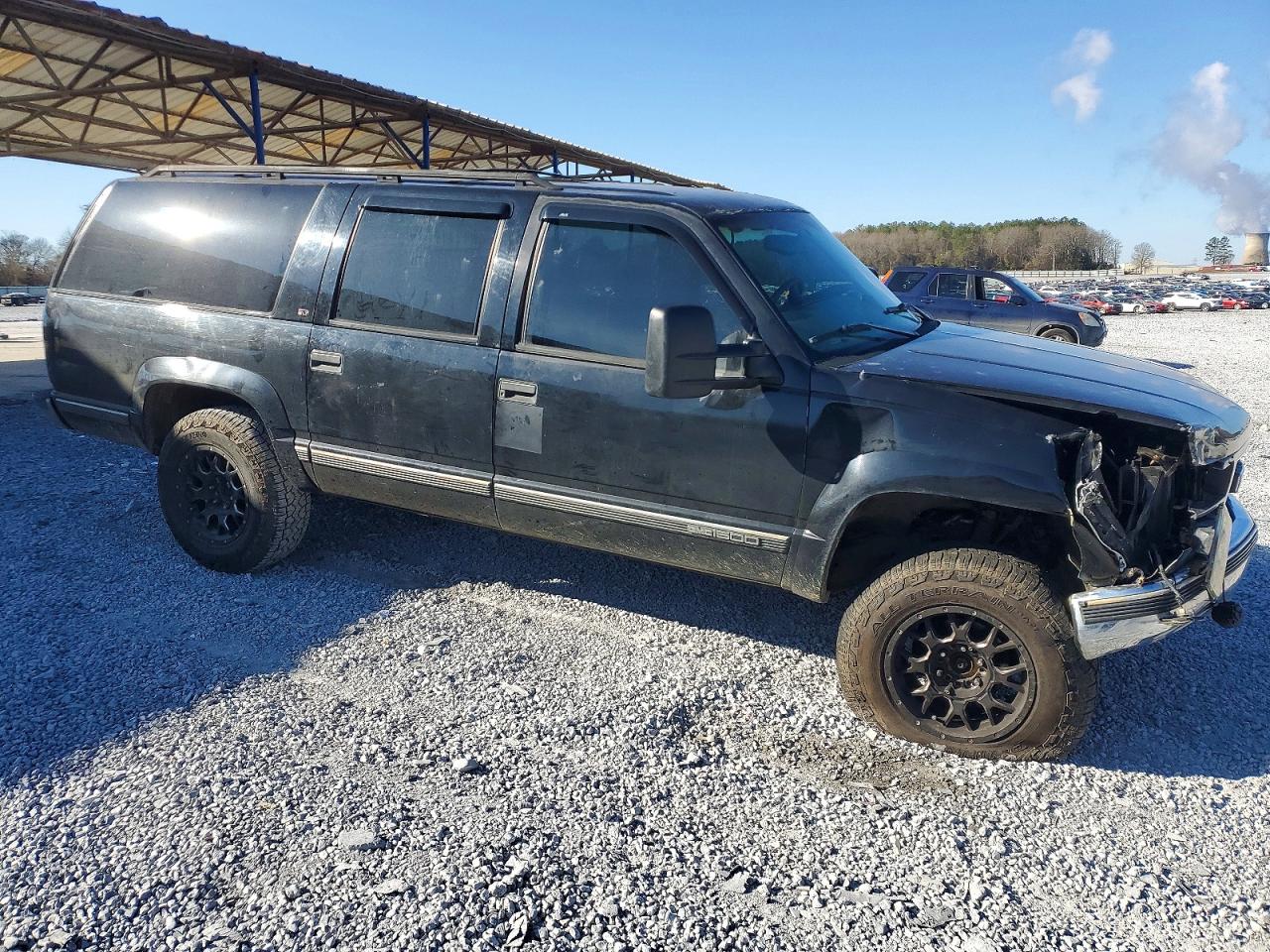 1997 GMC SUBURBAN K1500 photo 7