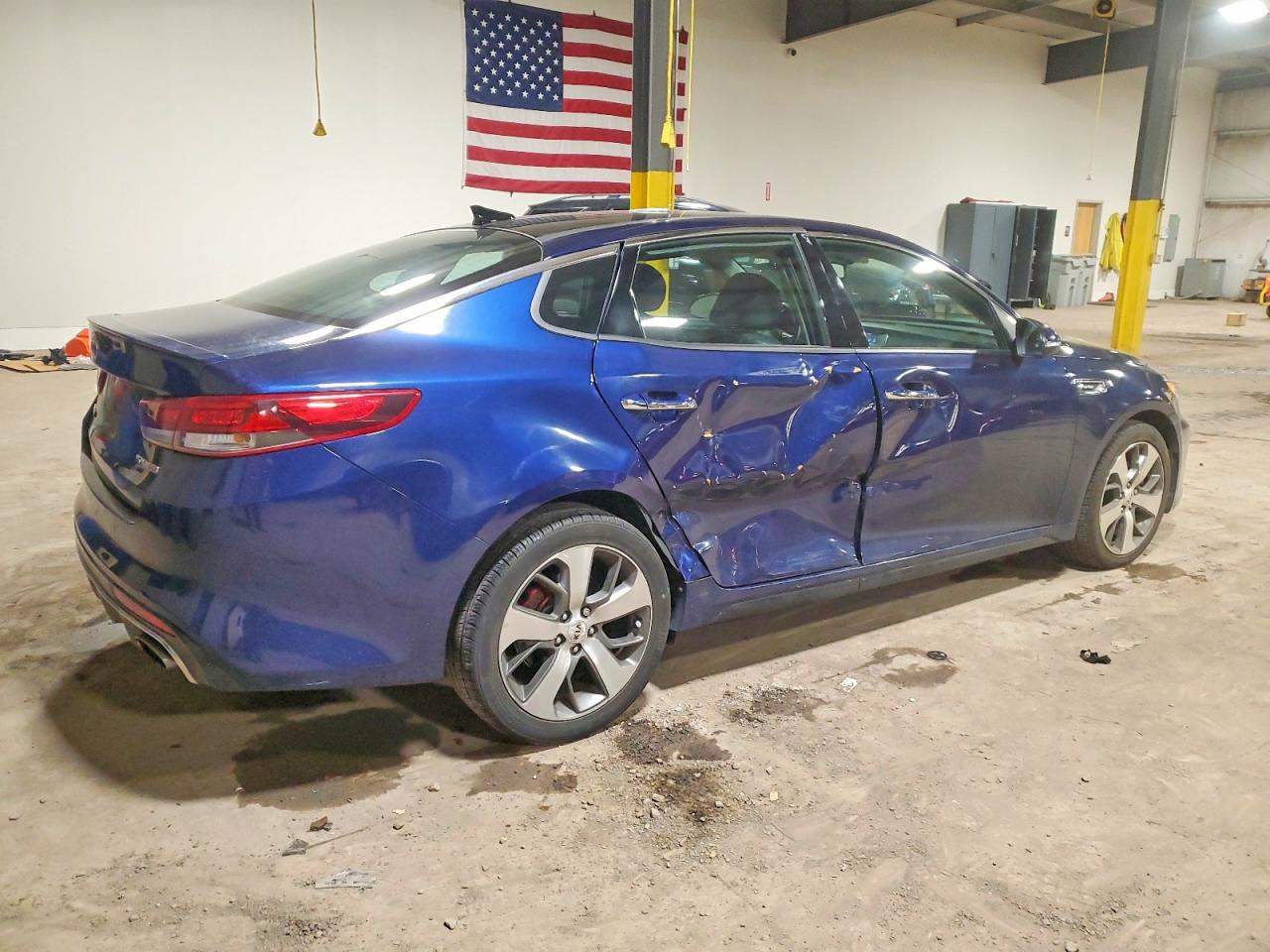 2018 KIA OPTIMA SX photo 3