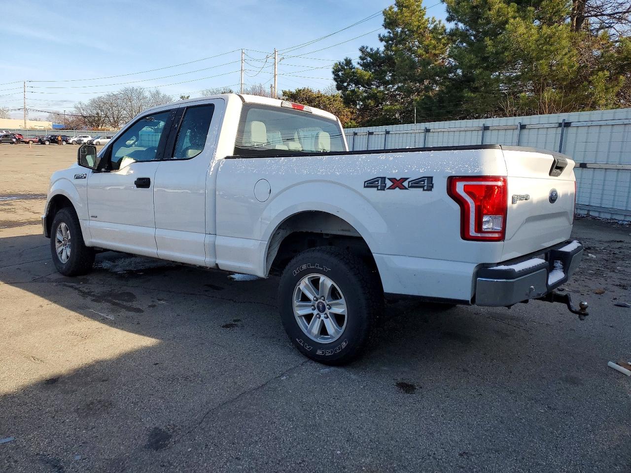 2017 FORD F150 SUPER CAB photo 2