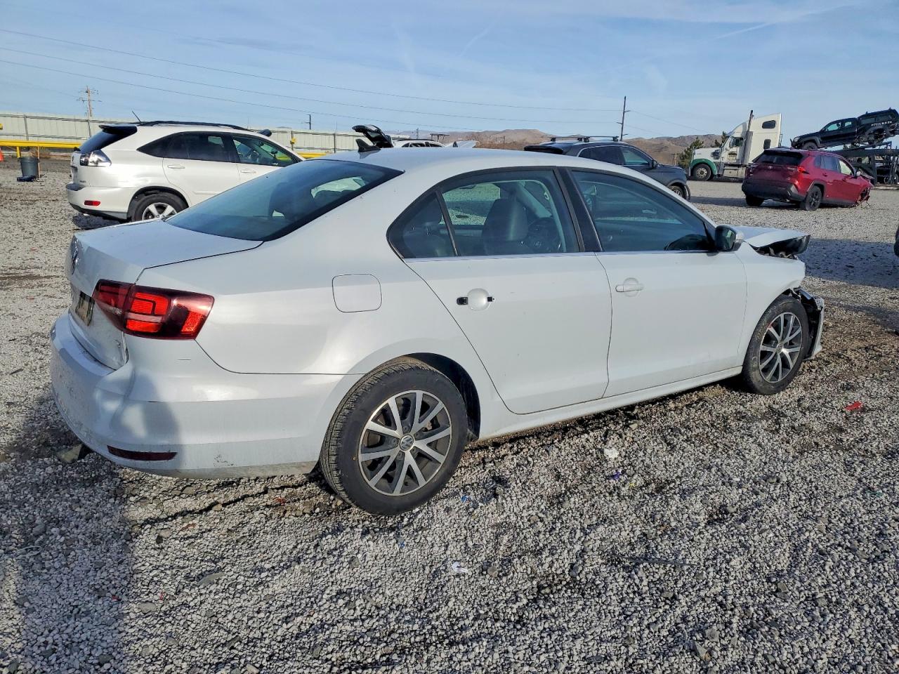 2017 VOLKSWAGEN JETTA SE photo 3