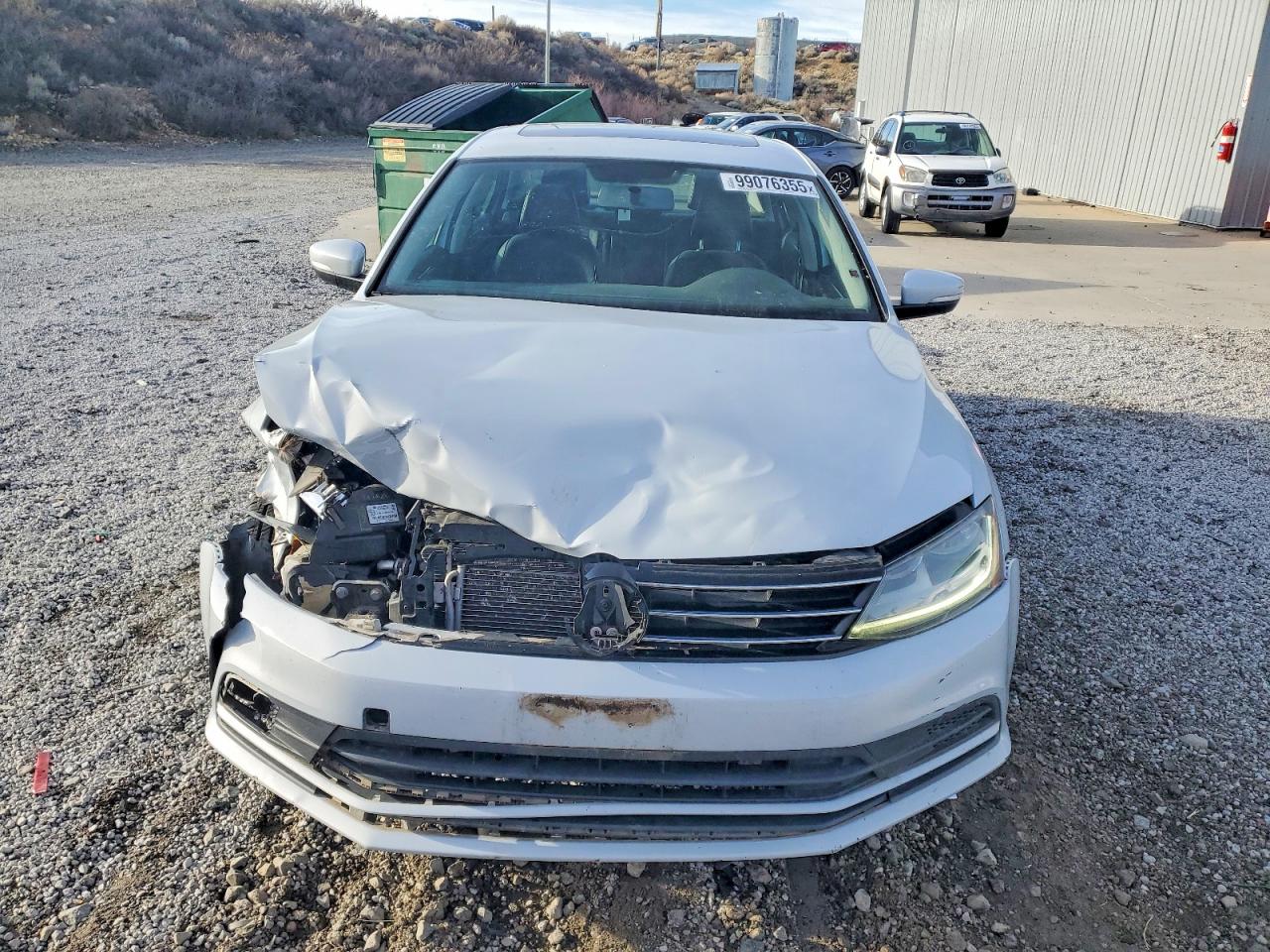 2017 VOLKSWAGEN JETTA SE photo 5